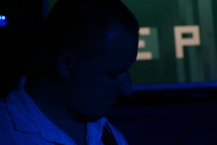 2008-11-28 M3_live at replugged 176.jpg